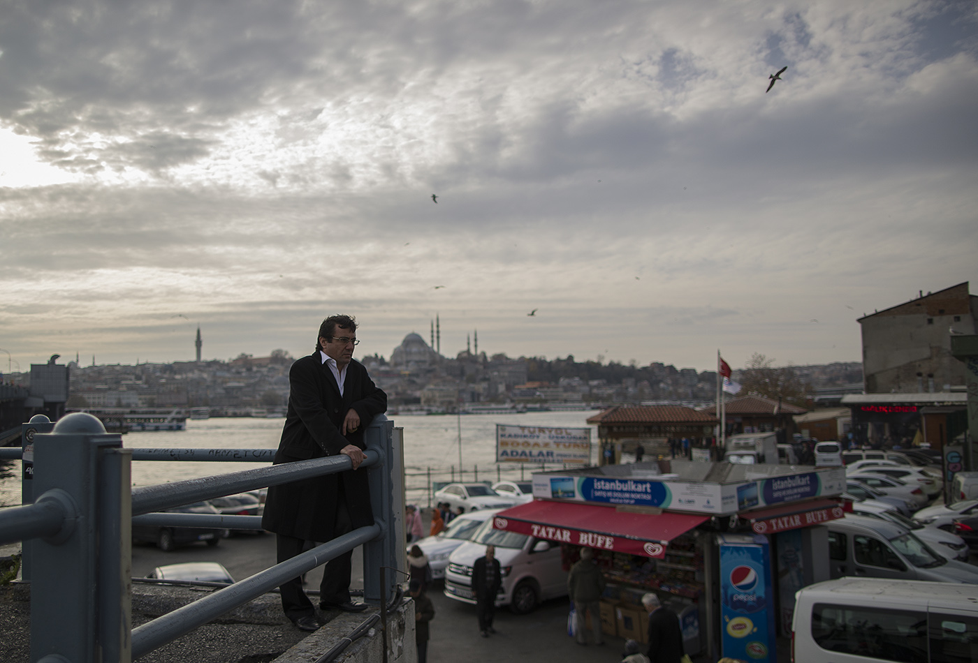 Osman Celik looks around in front of the Suleymaniye mosque in Istanbul, Turkey, 21 December 2019. 